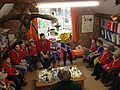 De gezellige zolder in de IVN Heemtuin, waar we een verhaaltje van Pip het egeltje te horen kregen.